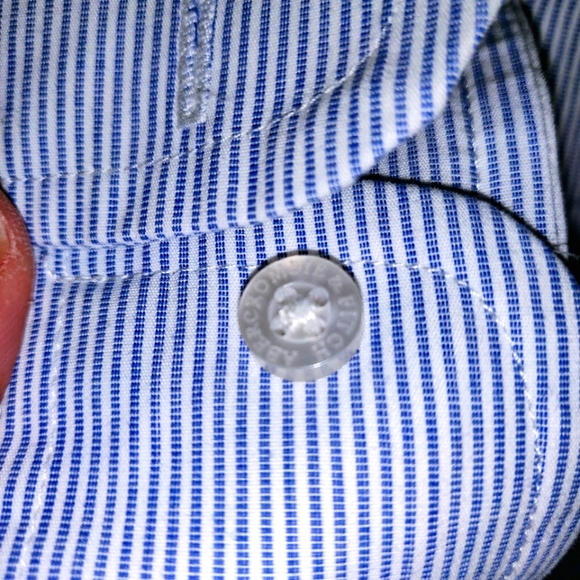 Abercrombie & Fitch Button Up Shirt - Picture 4 of 5